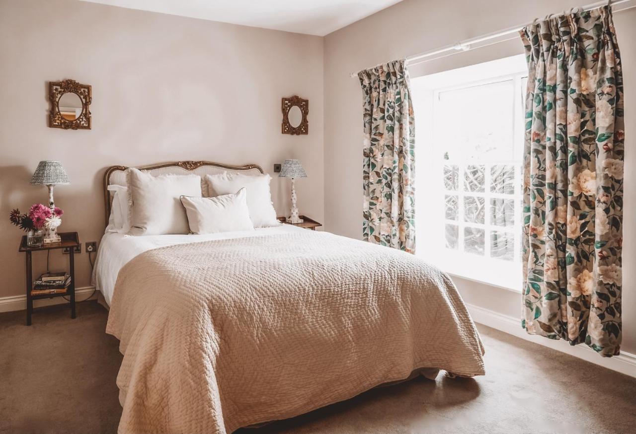 Deluxe Doppelzimmer (2 Erwachsene & 1 Kind)