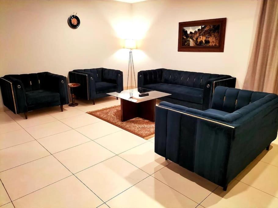 Vintage-3BED with Ideal Majestic View of Giga Mall - B&B