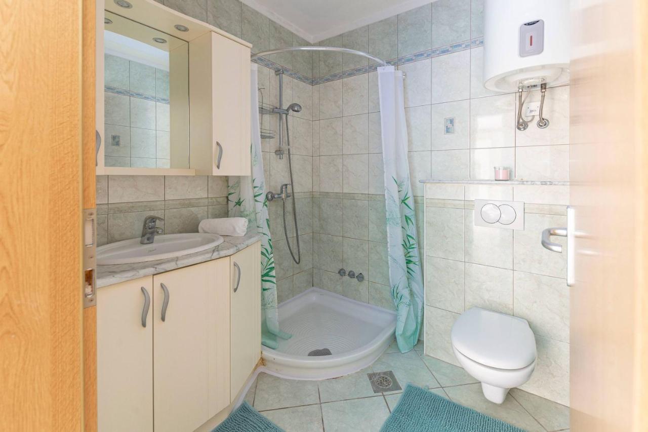 Apartment mit 2 Schlafzimmern, Terrasse und Meerblick