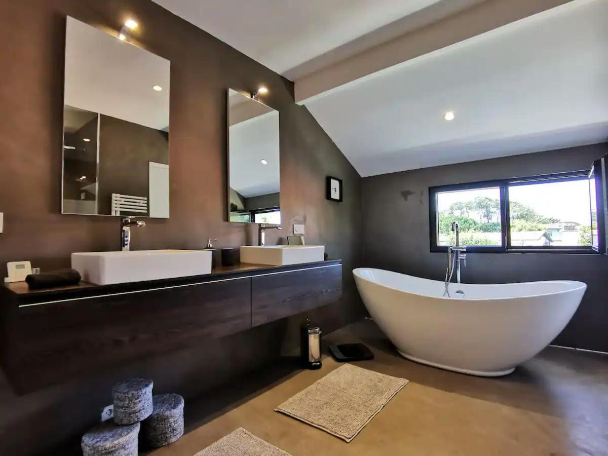 Villa Barbot ANGLET Proches Plages - Bed and Breakfast Anglet