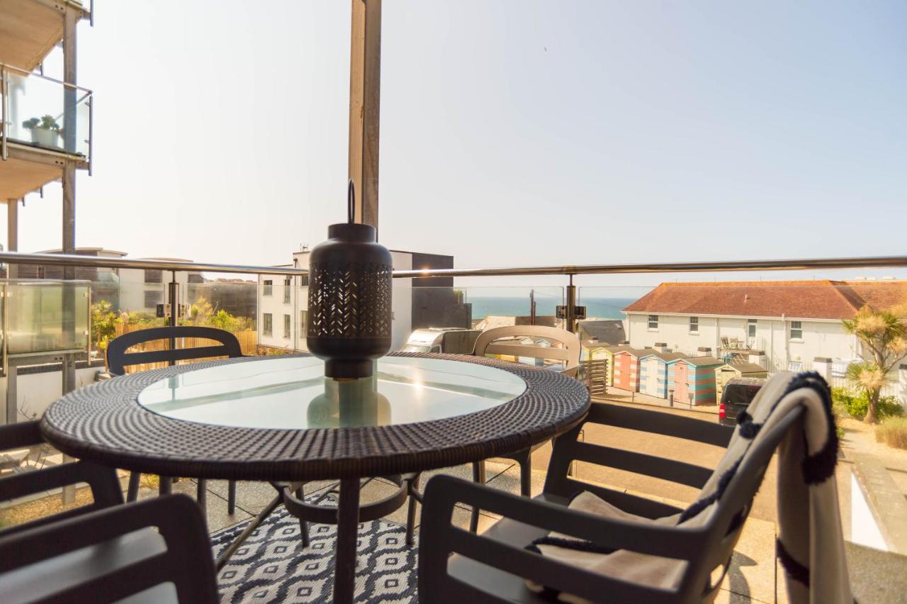 B&B Newquay - 2-bedroom Apartment - Fistral Beach - Bed and Breakfast Newquay