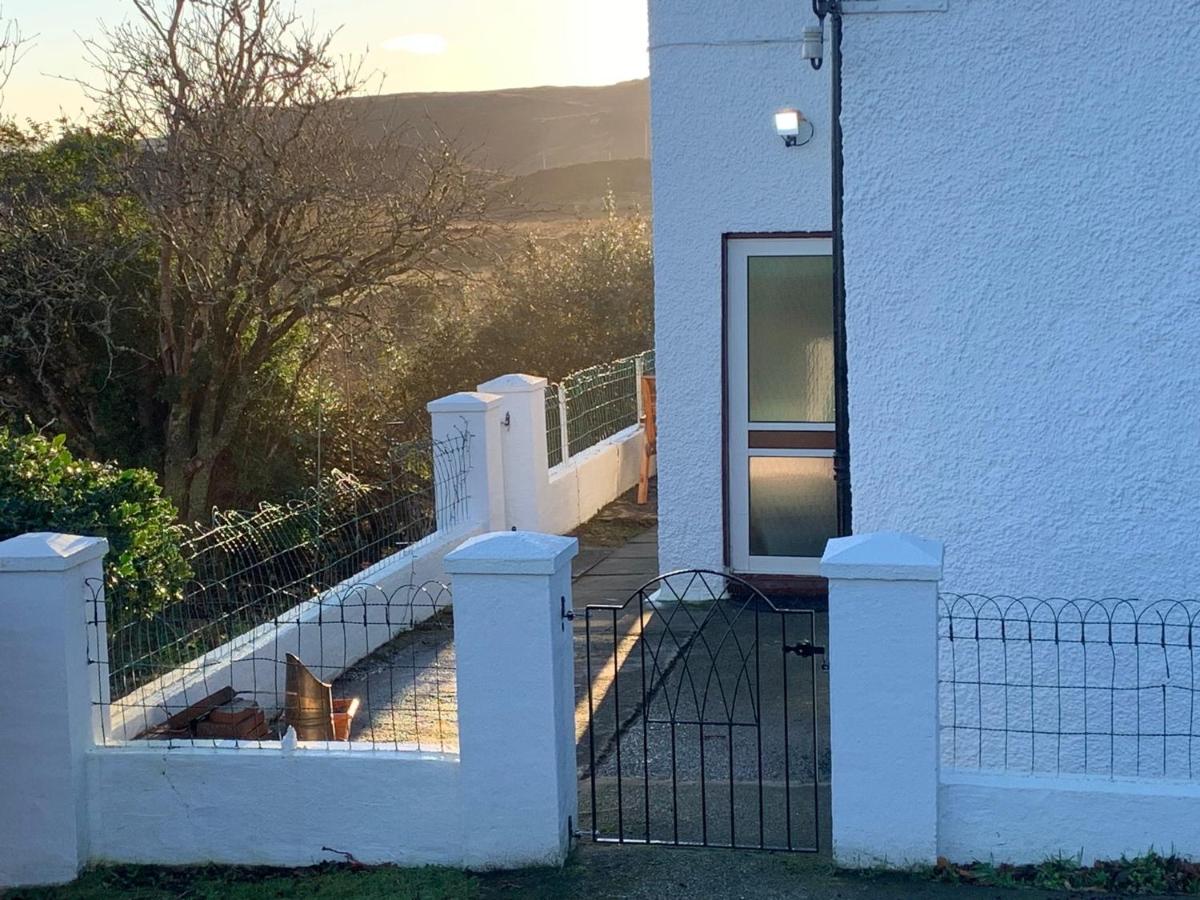 Cosy Sea view Skye Cottage for 6 - B&B