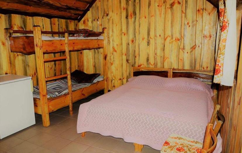 Vierbettzimmer mit eigenem Bad
