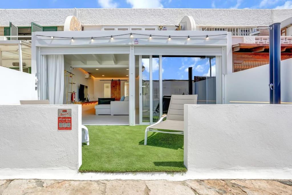 New - Amazing apartment by the beach - Ferienwohnung