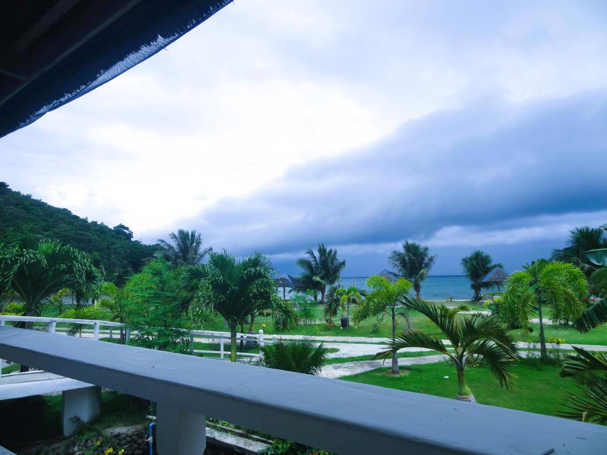 Deluxe Suite with Sea View
