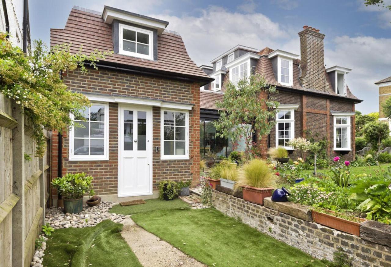 London-Apartment-Sleeps2-PrivateEntrance - B&B