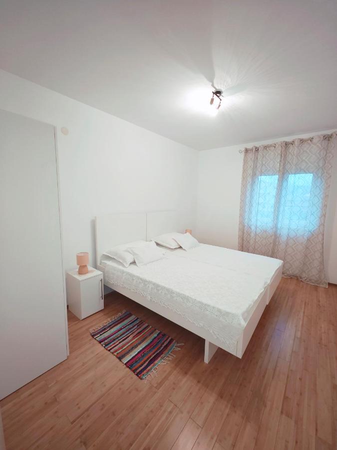 Apartment mit 2 Schlafzimmern und Meerblick