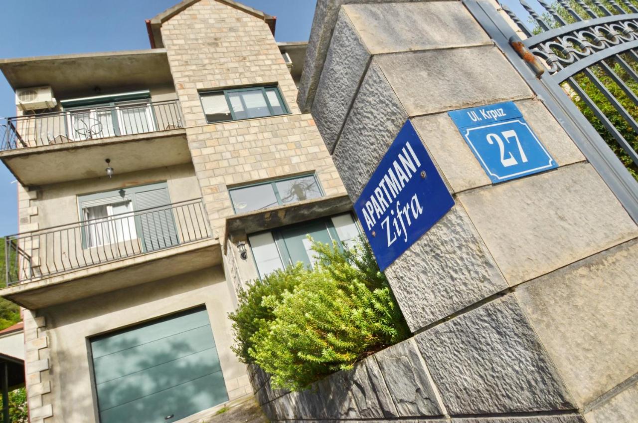 Apartments Dinko Zifra - Ferienwohnung