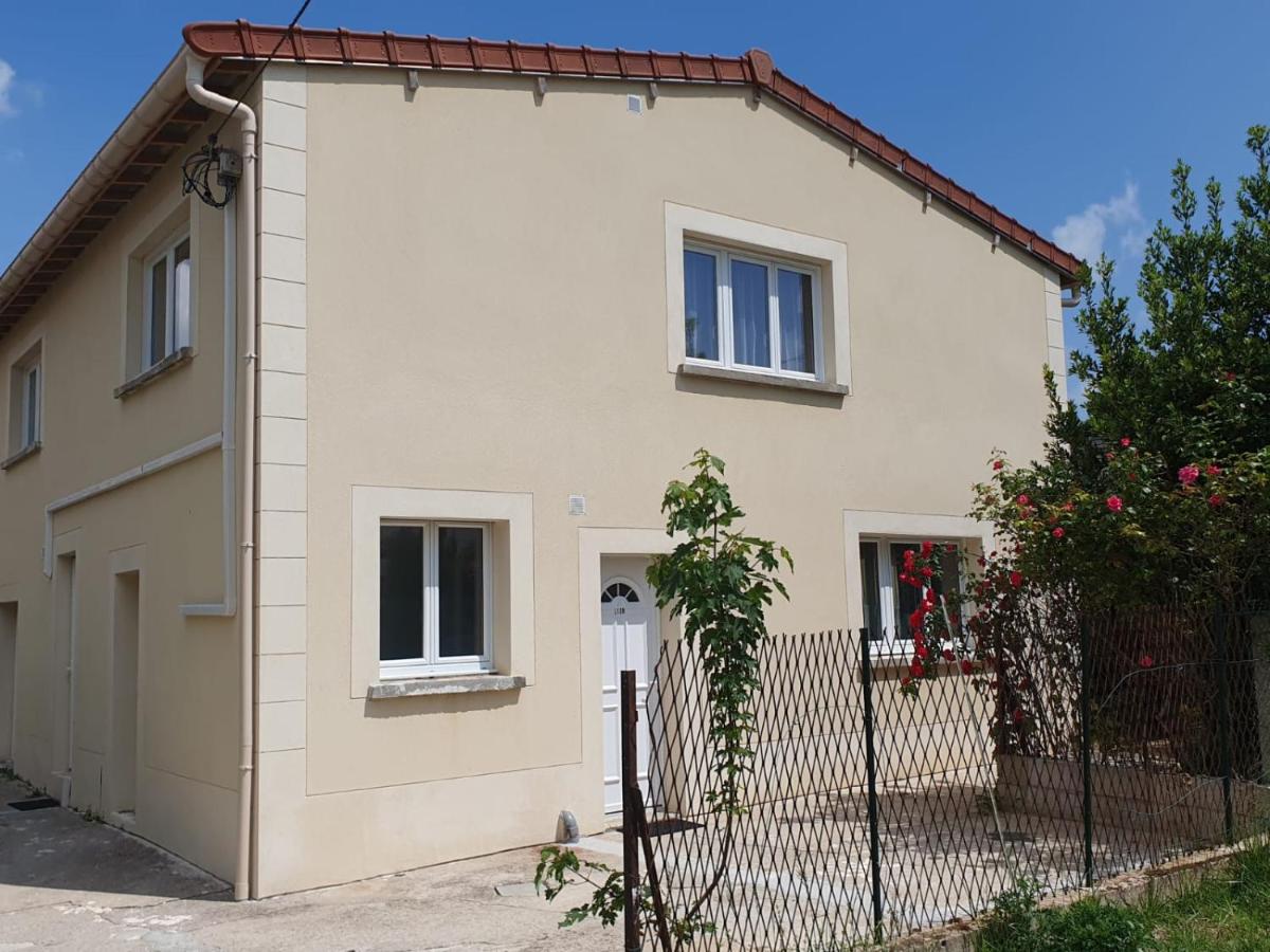 Massy Appart Hotel - Bed and Breakfast