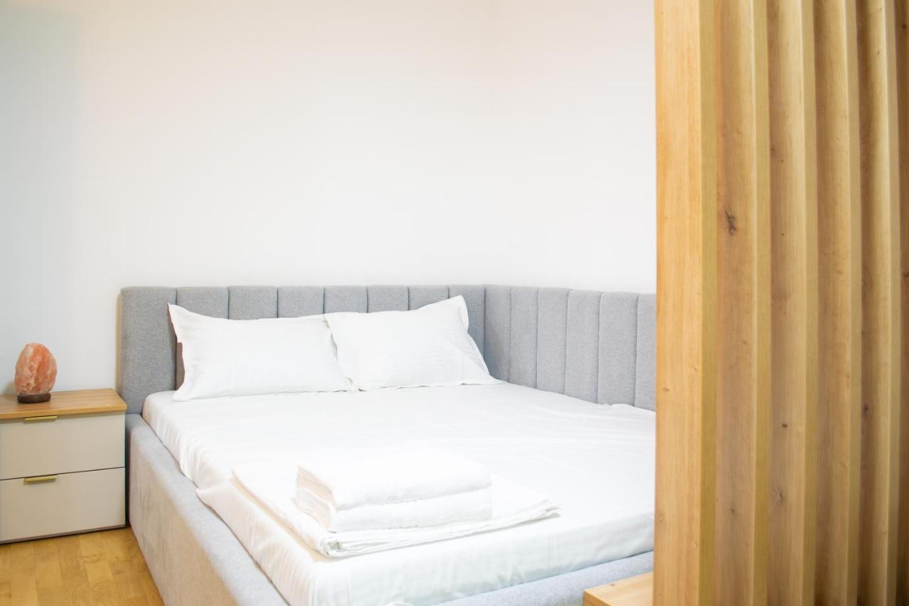 National Arena Mega Mall Mirina Studio - B&B Bucharest