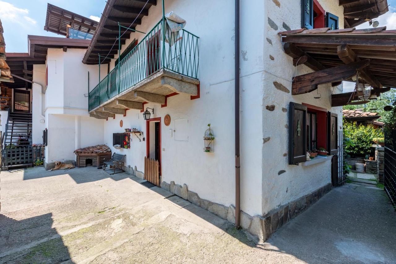 La Lanterna Swimming Pool Retreat - Happy Rentals - B&B