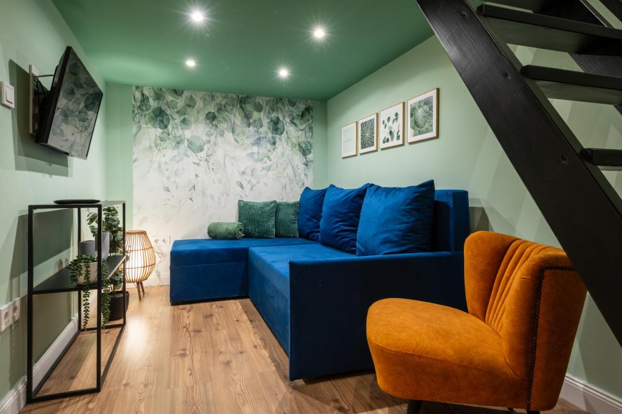 Studio - Split Level