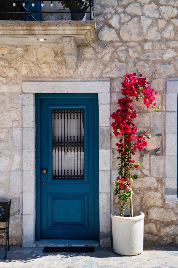 AV Suites - Vivian - B&B Karyá