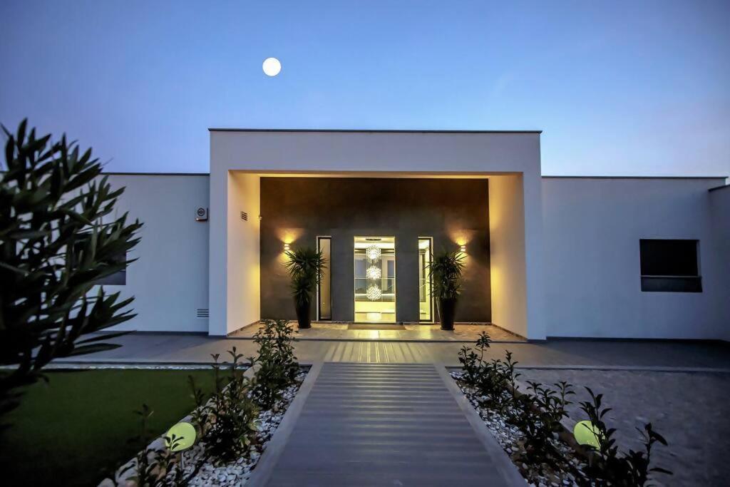 Luxury Modern Villa ÁGUIA MAR Stunning Sea View - B&B