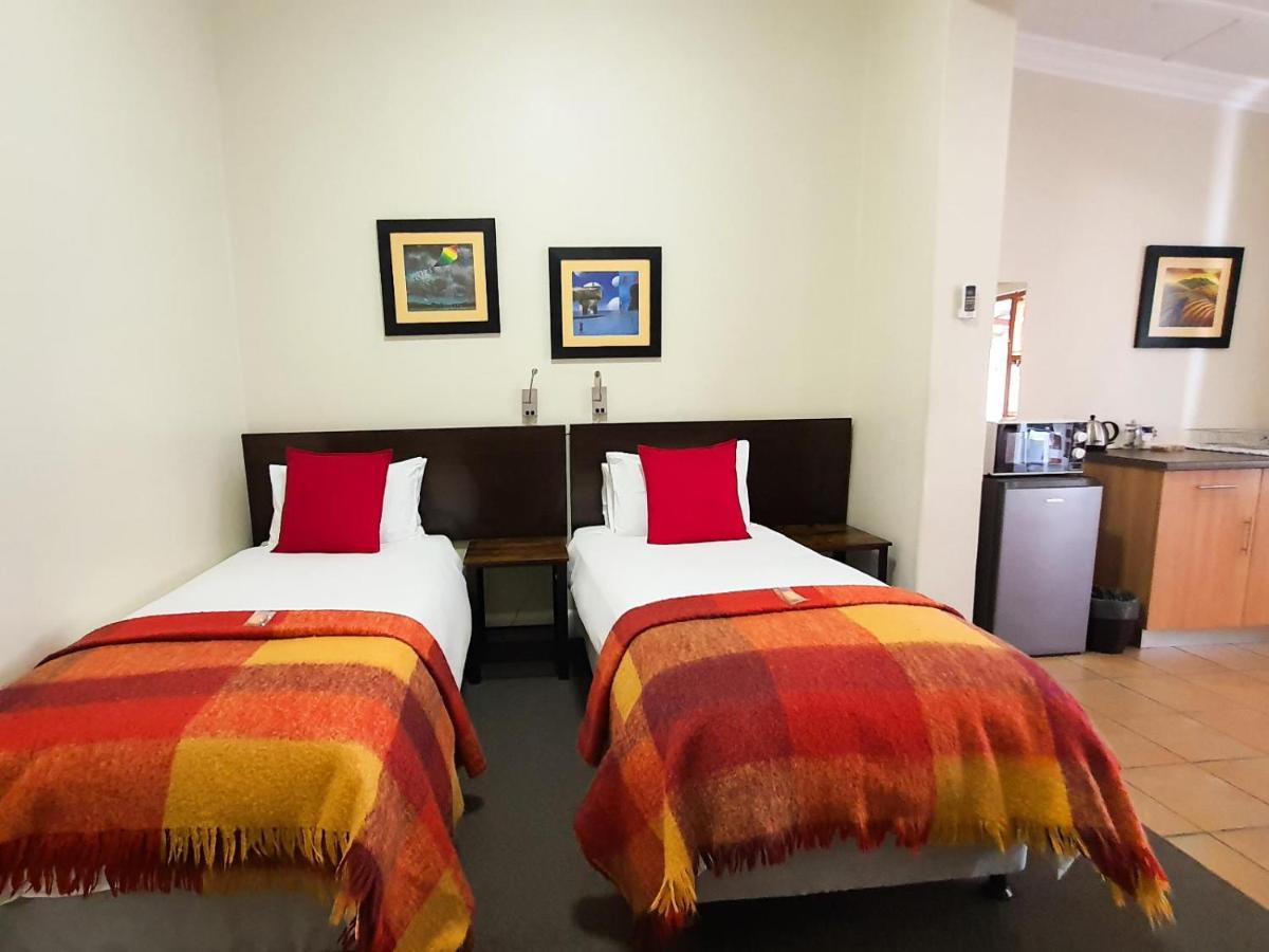 Traditional Twin Room