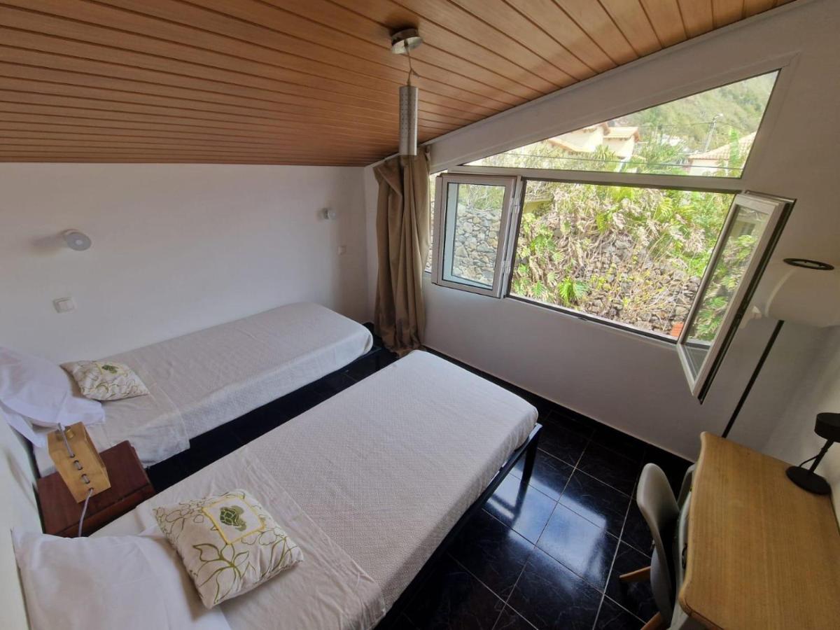 Doppel-/Zweibettzimmer mit Bergblick