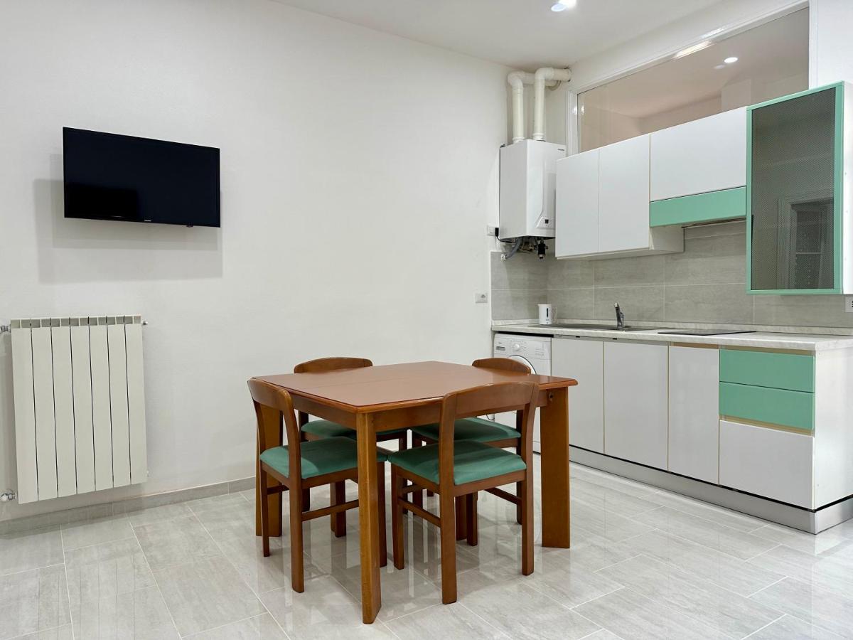 Verso il Lago - Bed and Breakfast Laveno-Mombello