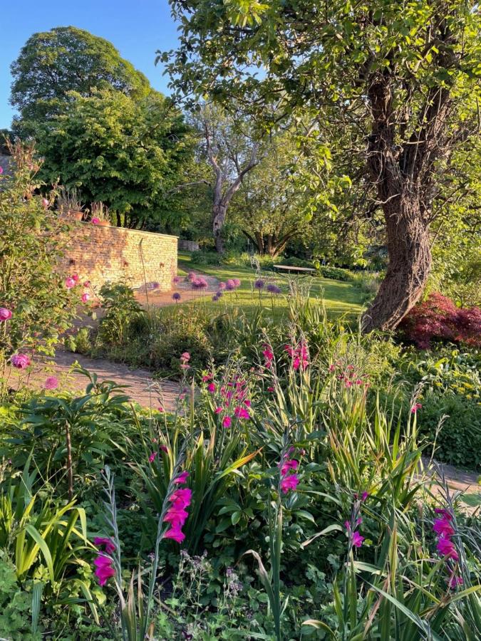 Masons Cottage, an Idyllic retreat in an area of outstanding beauty, close to Blenheim Palace, Oxford & The Cotswolds - Ferienwohnung Stonesfield