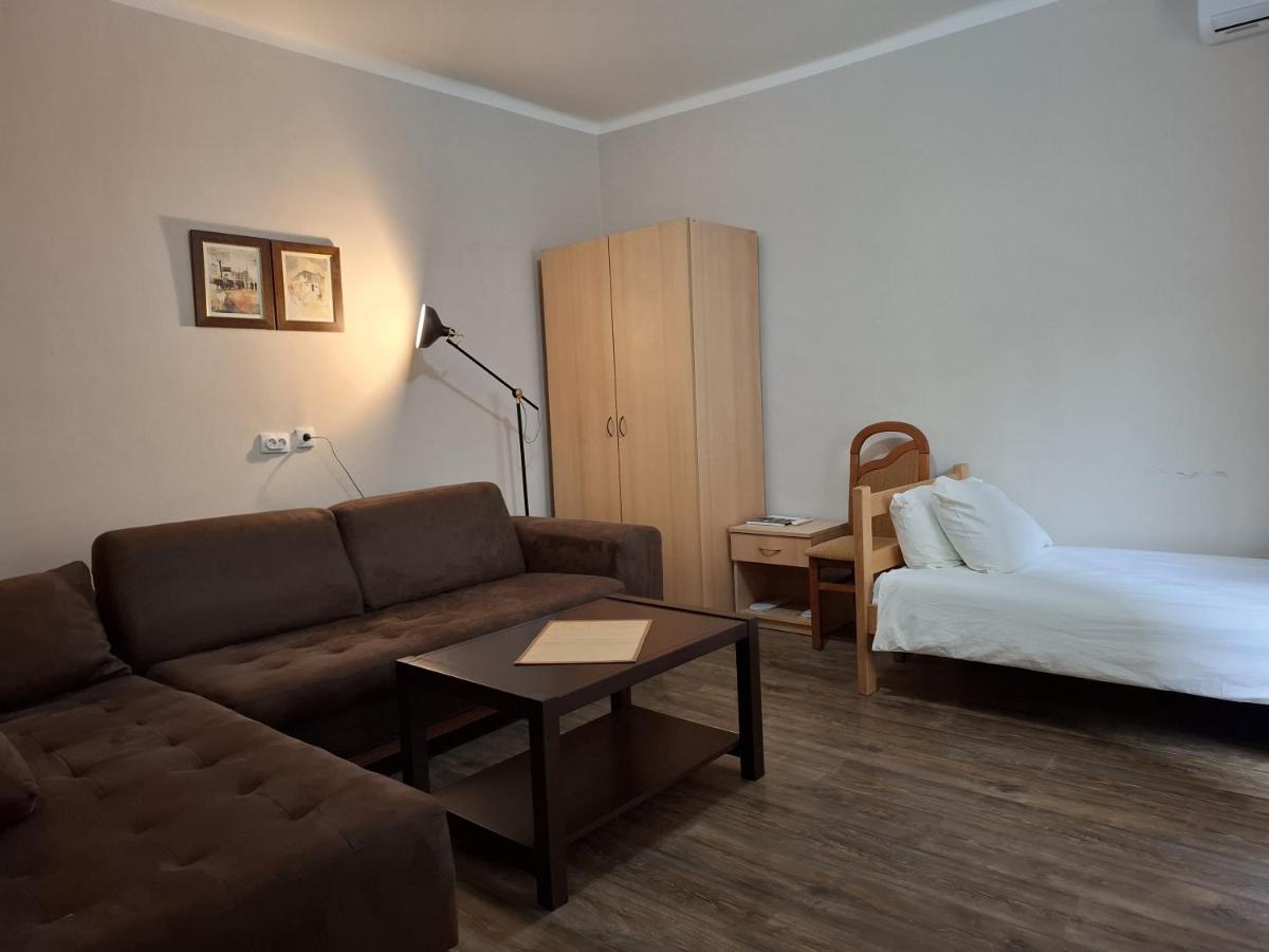 Belgrade waterfront square apartment - B&B Semeteš