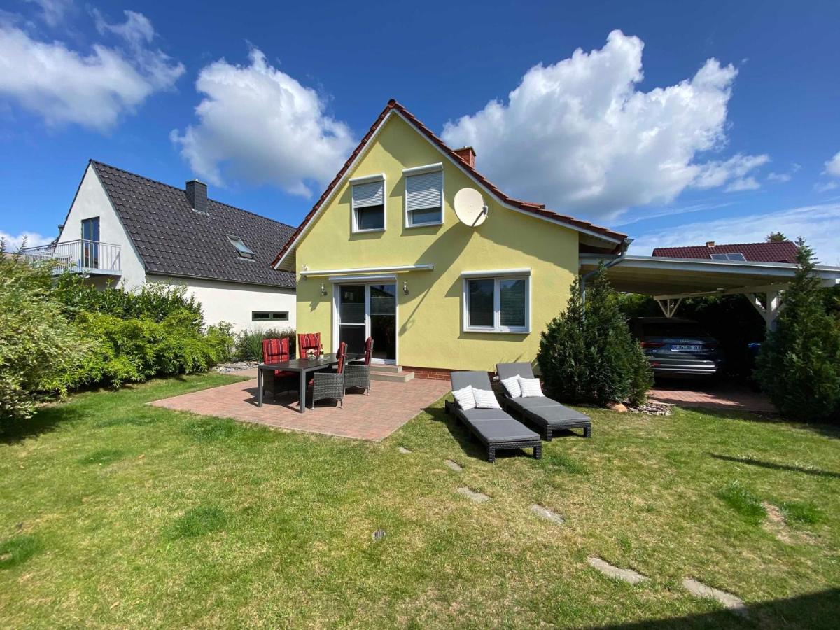 B&B Ostseebad Baabe - Ferienhaus Uns lütt Hus mit Sauna - Bed and Breakfast Ostseebad Baabe