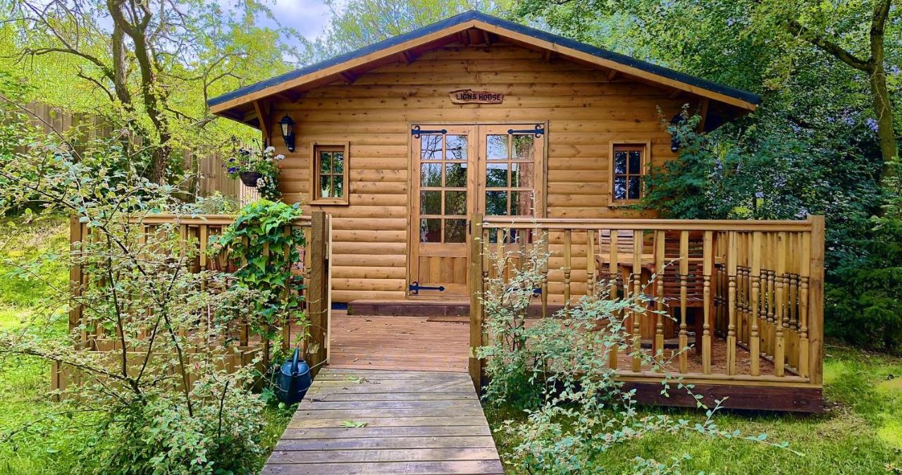 Captivating 1-Bed Cabin in Newmarket - B&B