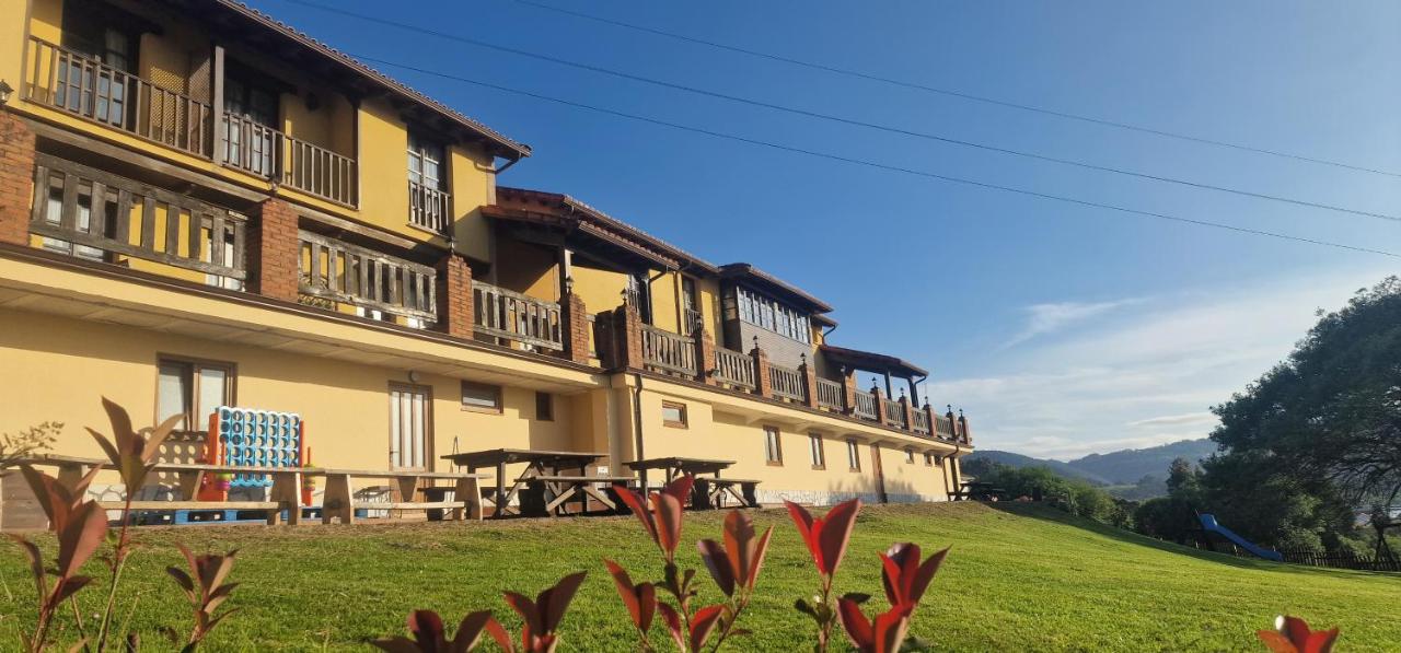 Complejo turístico Las Mimosas del Nalon - B&B