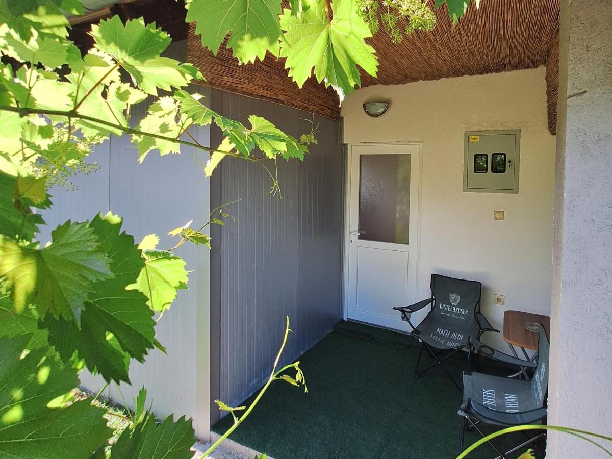 Fly & Stay Apartments - B&B