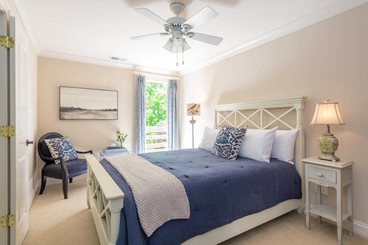 Queen Room with Balcony
