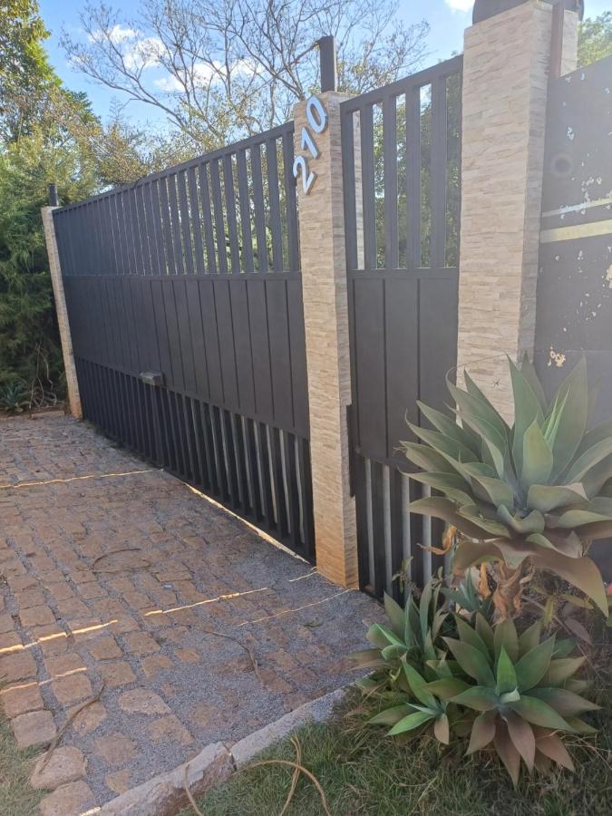 casa com bela vista em Bragança Paulista - B&B