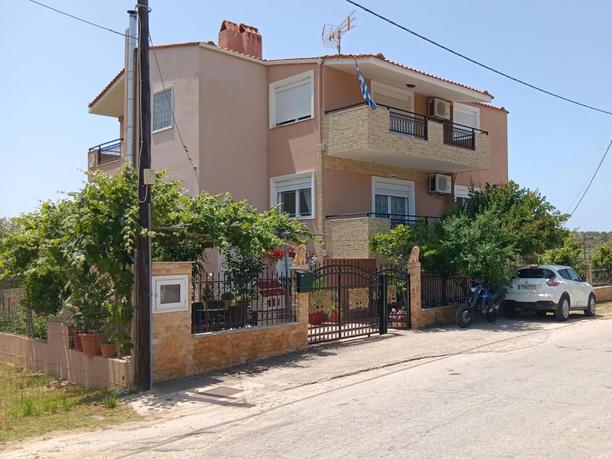 Babis House - B&B