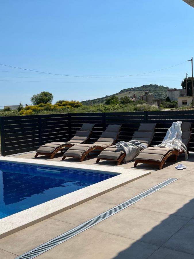 Holiday house Lole - Ferienwohnung Kaštel Novi