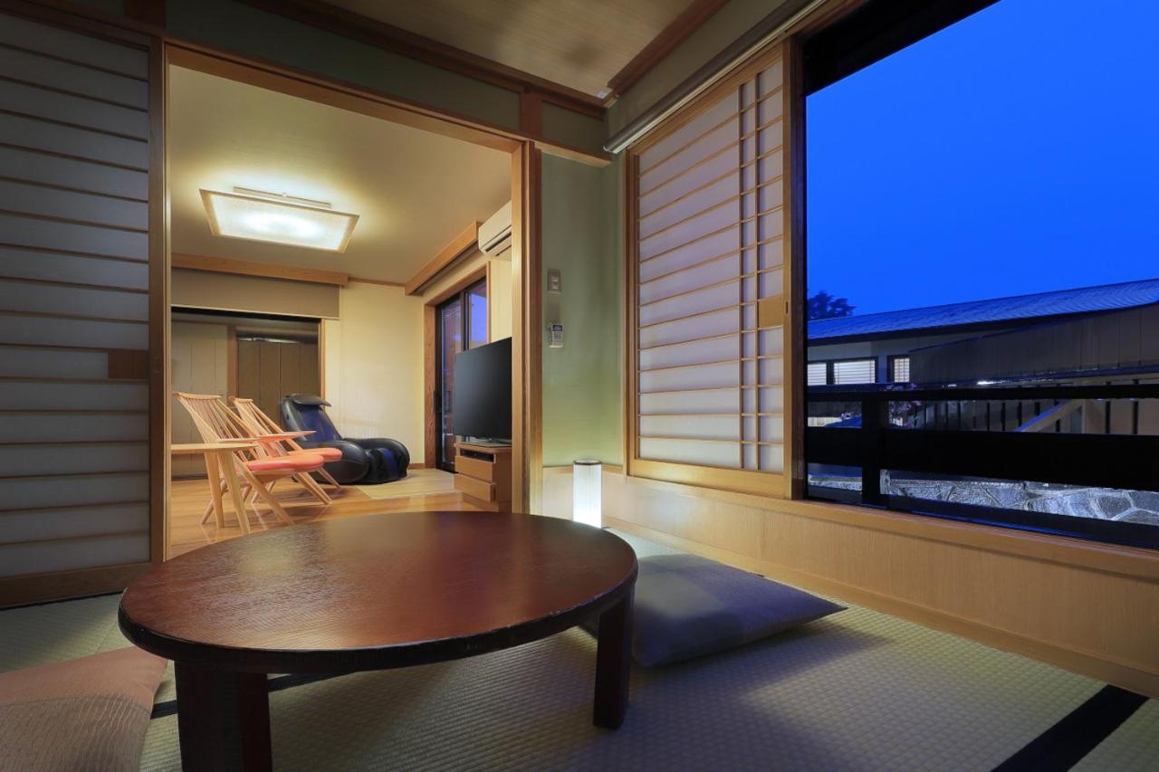 Japanese-Style House Annex - Kaze & Mizu