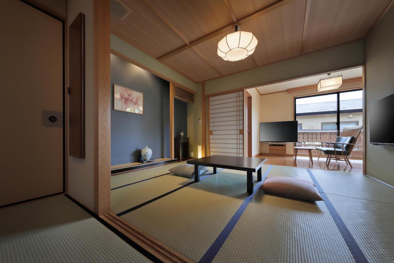 Japanese-Style House Annex - Take