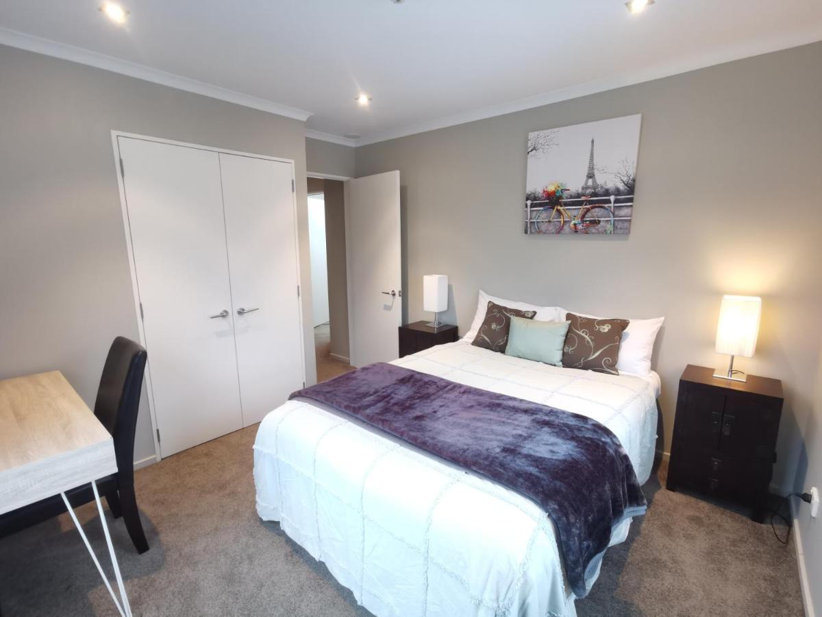 Apartamento de 3 dormitorios con vistas al puerto deportivo