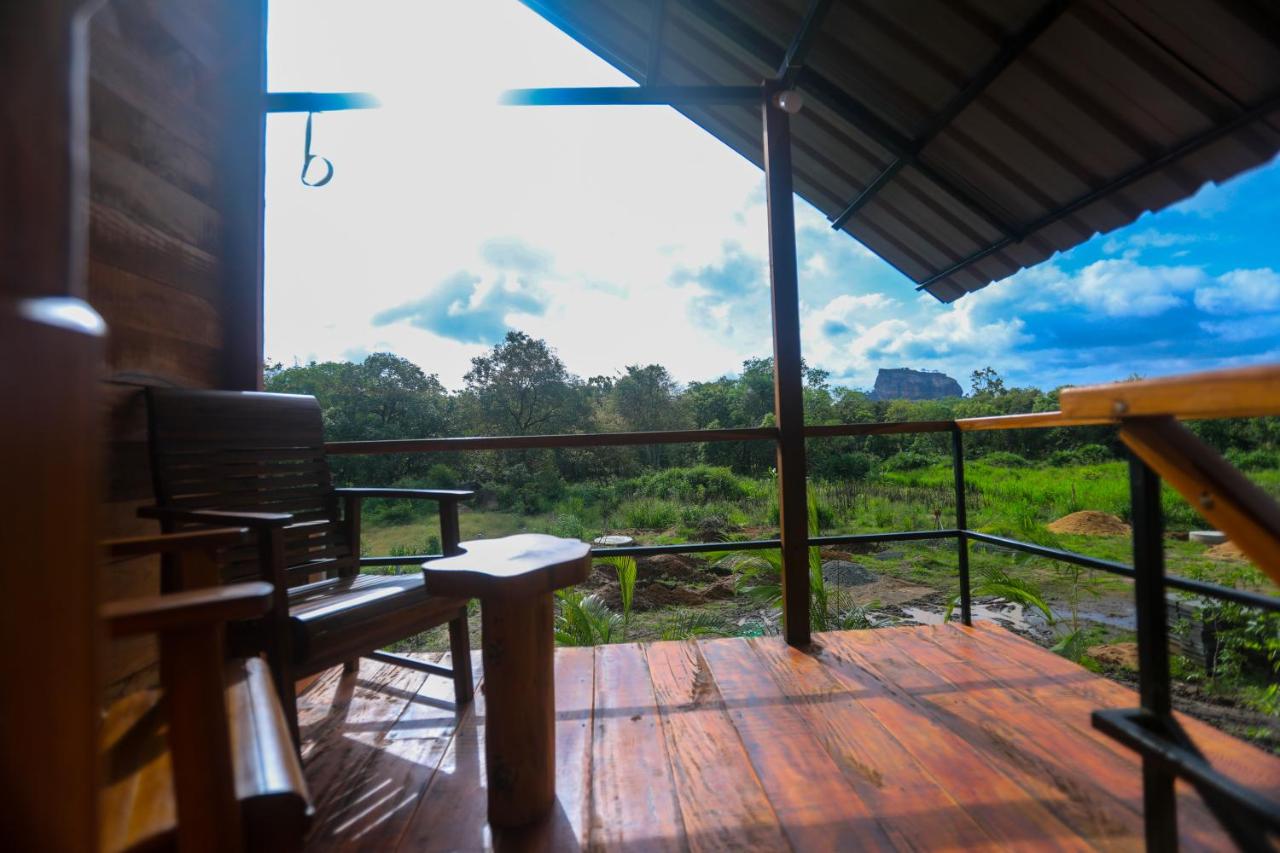 Lion Wood Treehouse - B&B