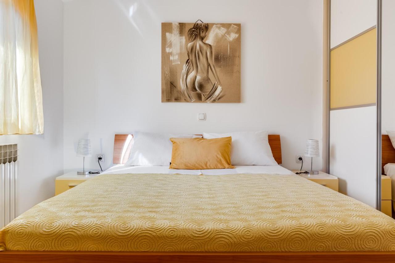 Apartman Dina - Ferienwohnung Zadar