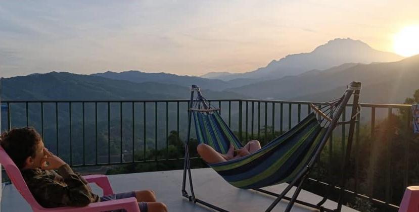 Doppelzimmer mit Poolblick