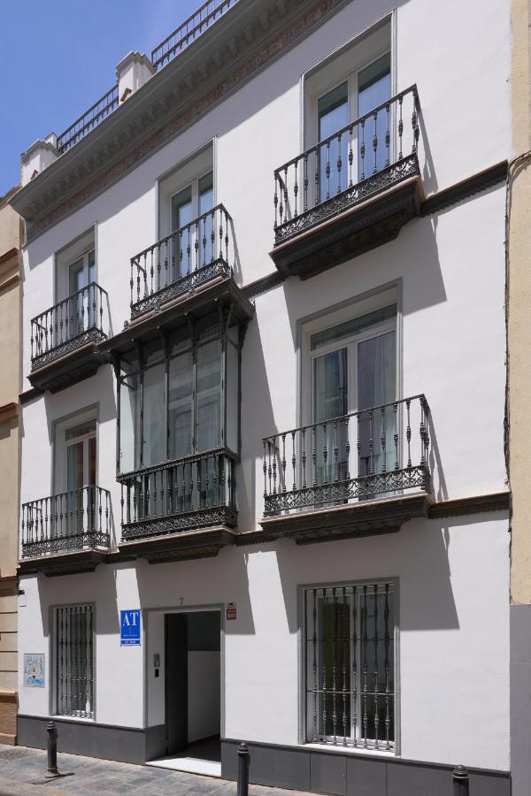 Naranjas y Limones, by Homing U - Ferienwohnung Sevilla