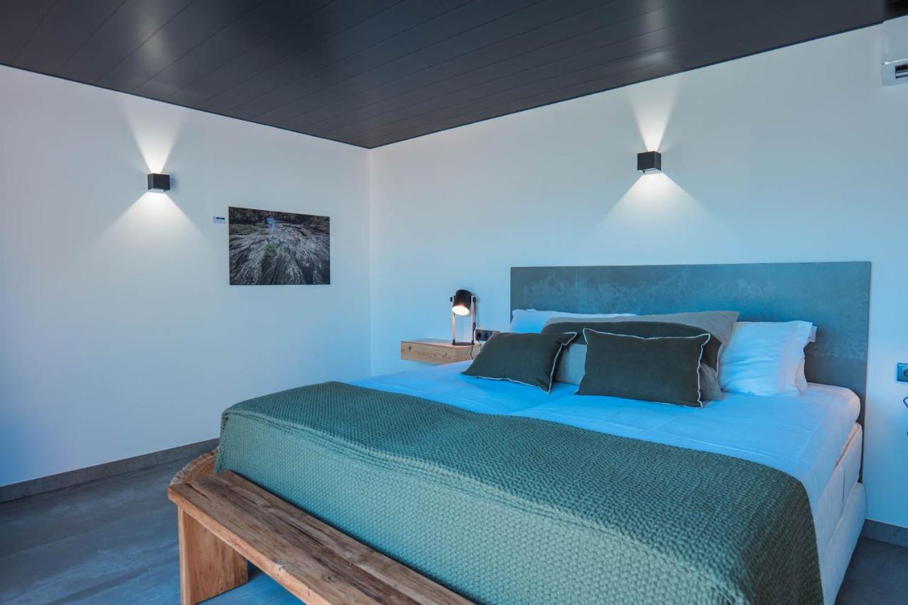 Chambre Double ou Lits Jumeaux avec Terrasse