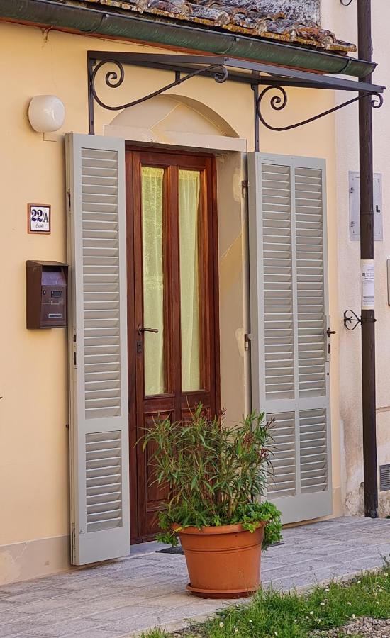 One-Bedroom Apartment with Garden