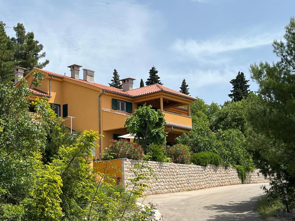 B&B Starigrad - Villa Avantura - Bed and Breakfast Starigrad