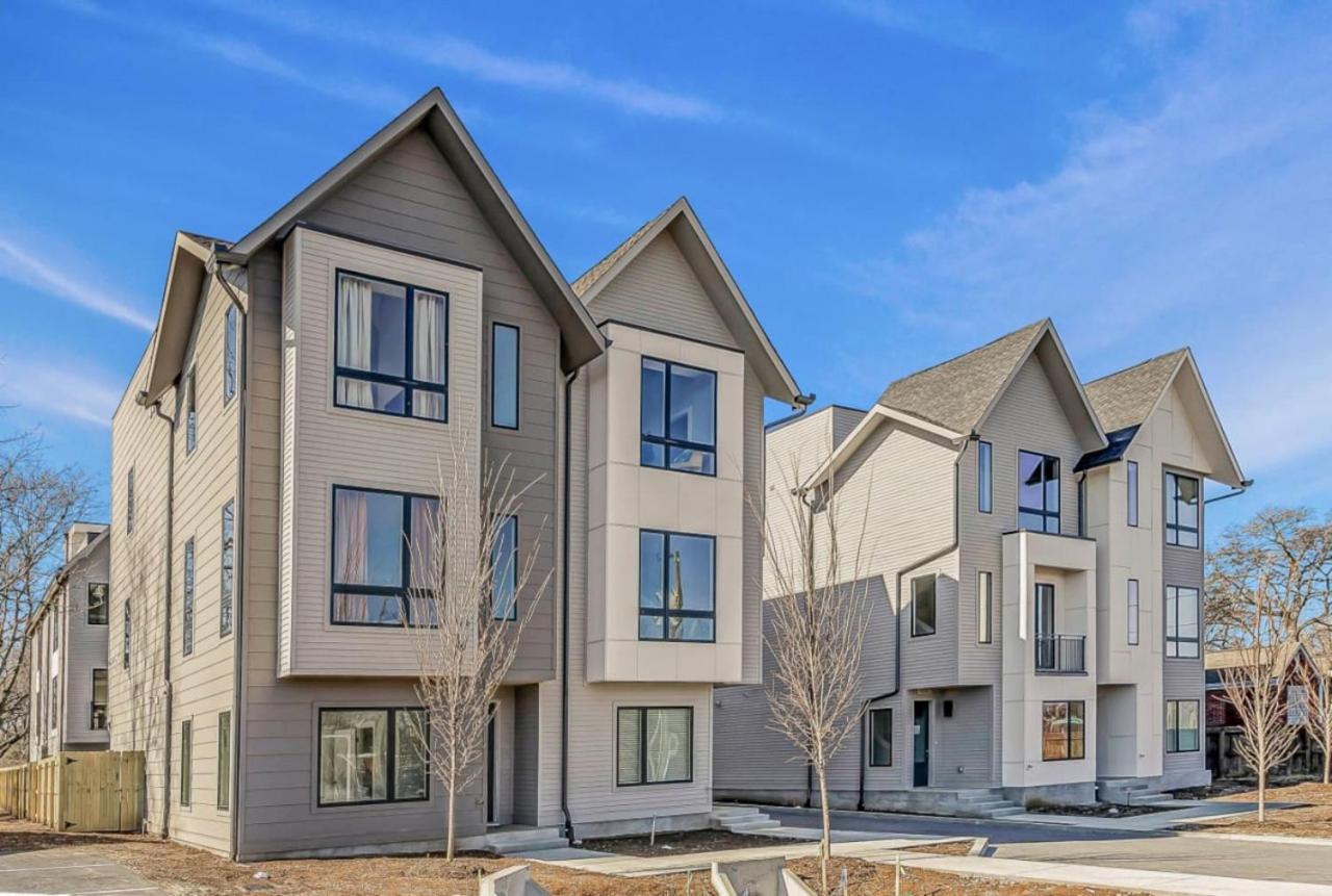 East Nashville Townhome 5min to Grand Ole Opry! Rooftop Deck, Grill, TV and Golf - B&B Nashville