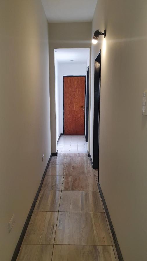 Departamento España a 3 cuadras plaza independencia Mendoza - Chambres d'hôtes Mendoza