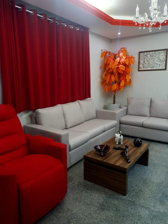 quarto com banheiro ao lado - B&B