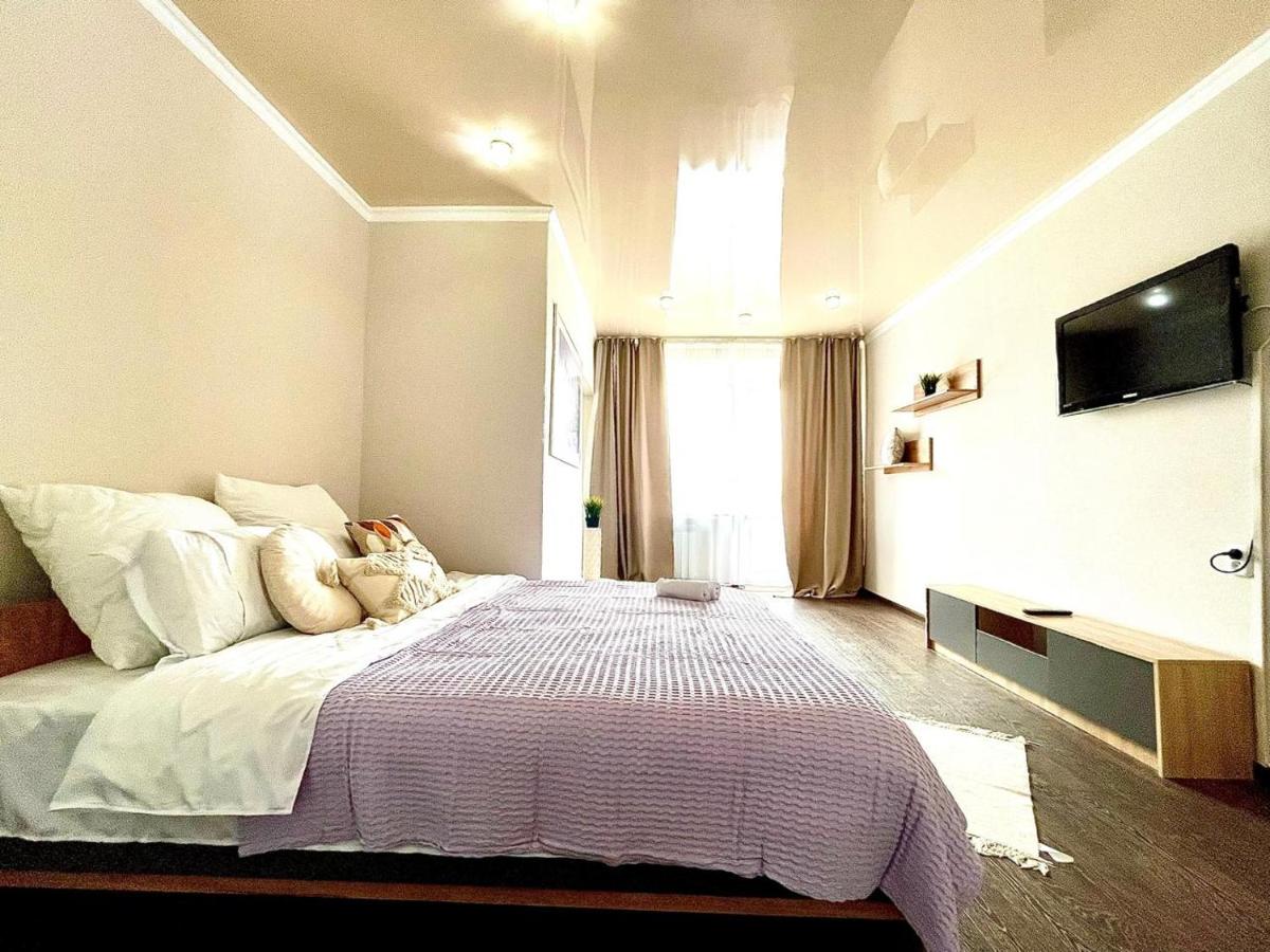 Люкс Однокомнатная Назарбаева - B&B Karagandy