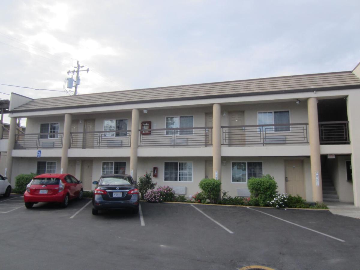 Redwood Creek Inn - B&B
