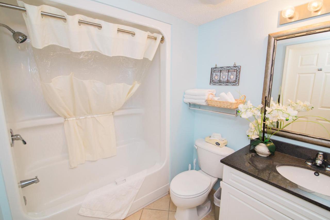 Caribbean Resort, Unit 306, 3 Bedroom, 2 Bath, Direct Oceanfront - B&B