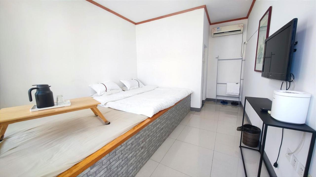 Single Room with Private Bathroom