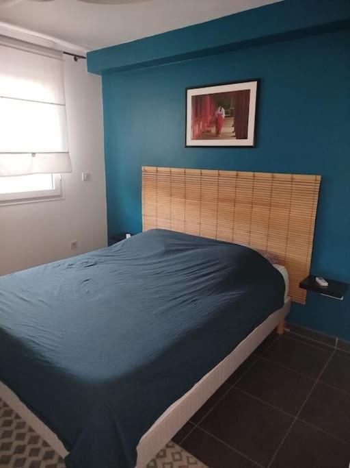 One-Bedroom Apartment - Sea Side