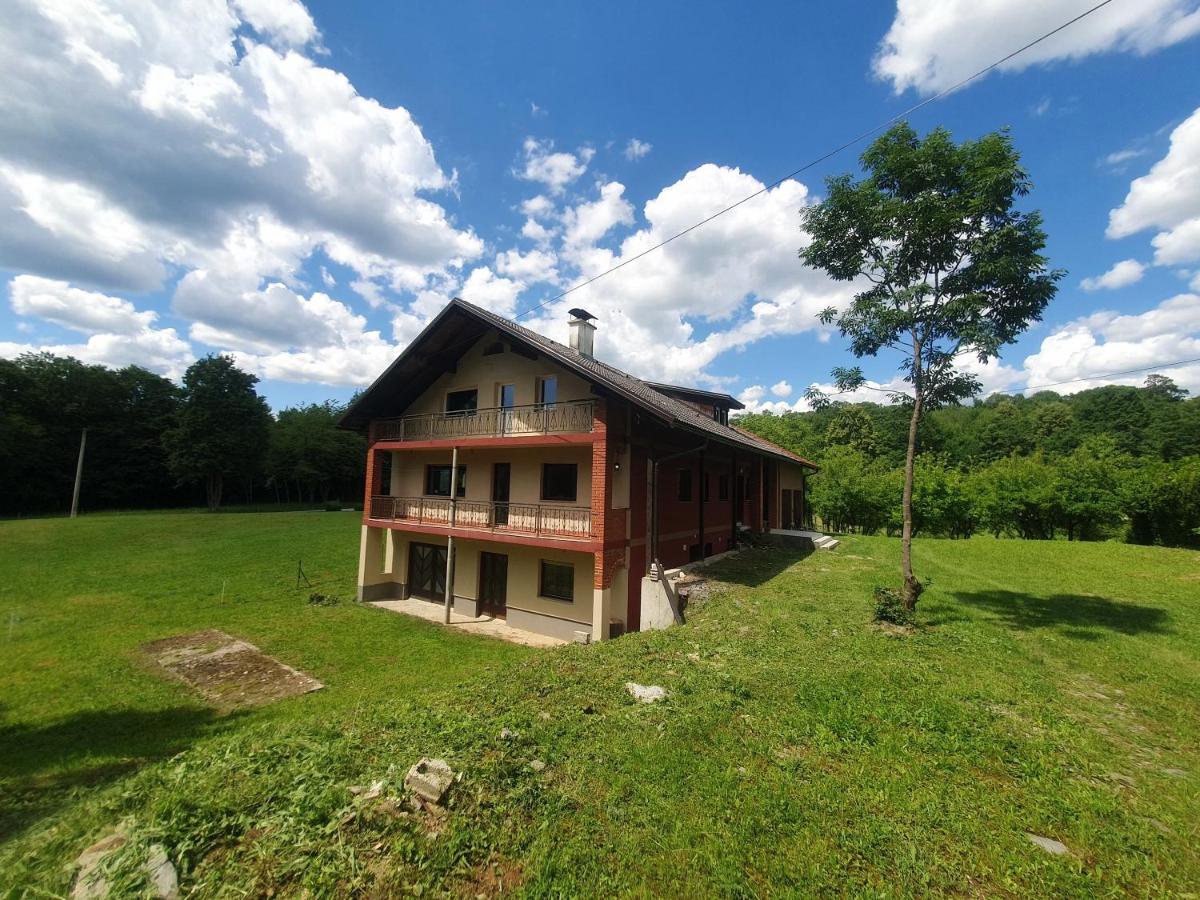 Monk Apartment - Chambres d’hôtes Bosiljevo